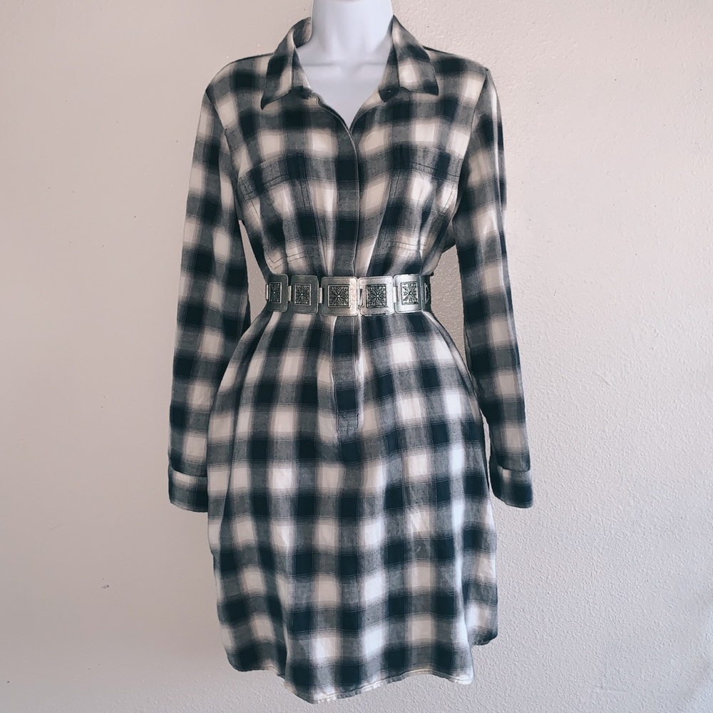 ✨ Club Monaco Plaid Long Sleeve Shirt Dress